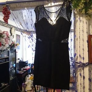 ADORABLE LARGE BLACK FATE LACE TOP  DRESS